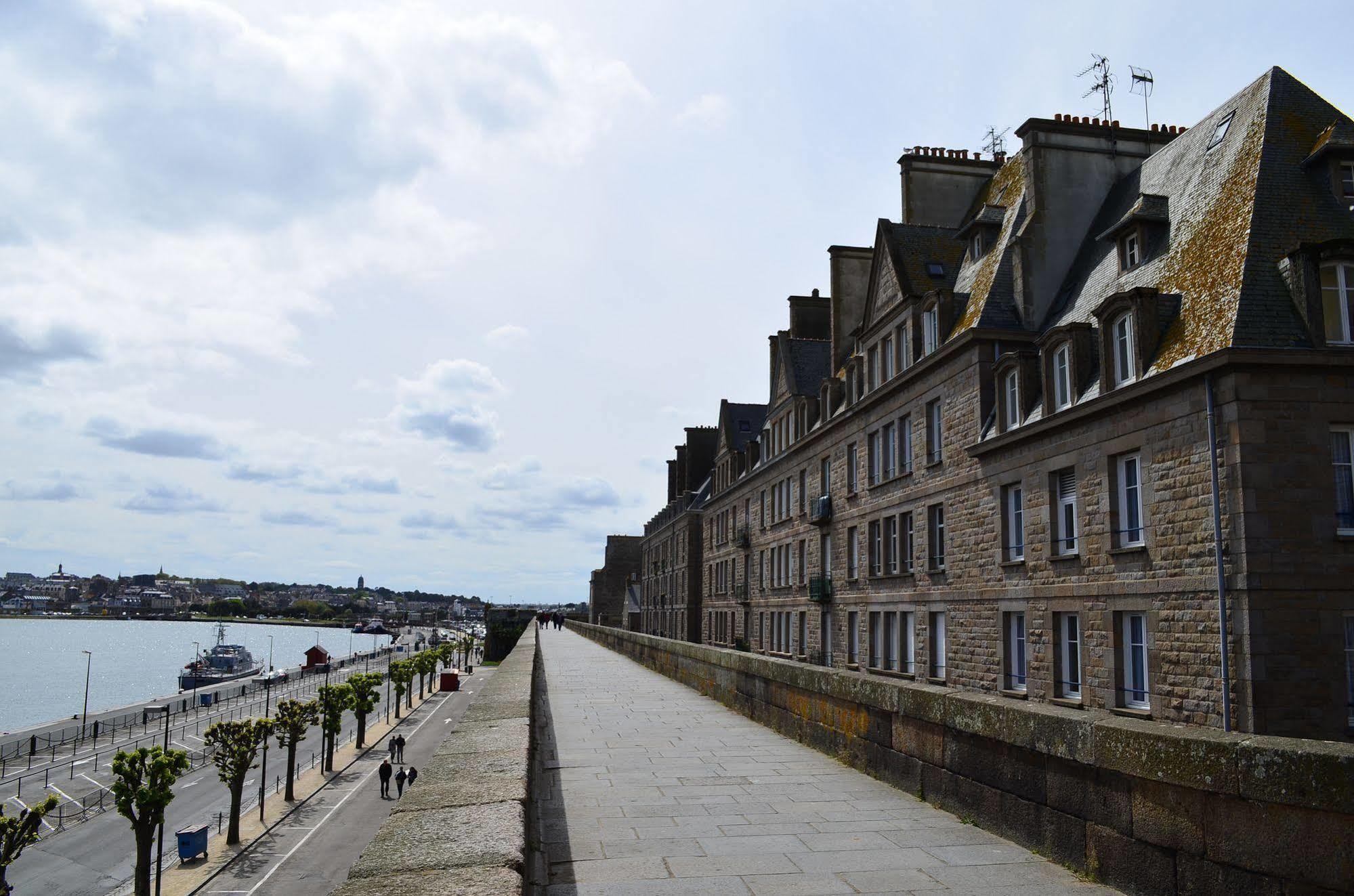 Hotel Elizabeth - Intra Muros Saint-Malo Zewnętrze zdjęcie